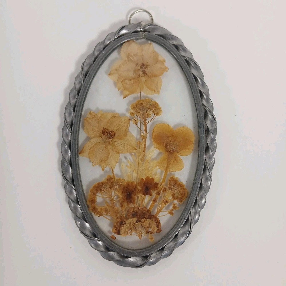 Vintage Pressed Dried Flowers Suncatcher Metal Oval Frame Decor Cottagecore